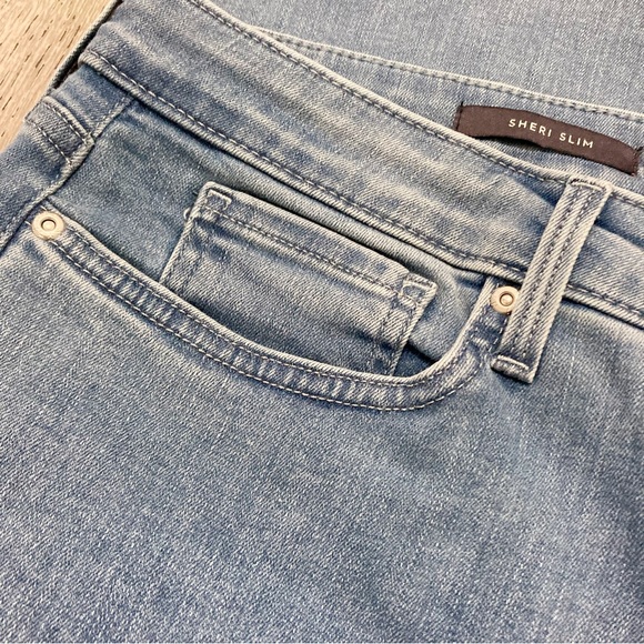 NYDJ Sheri Slim Leg Jeans Camille Wash Size 18 (US 14W) NWT - Picture 5 of 10